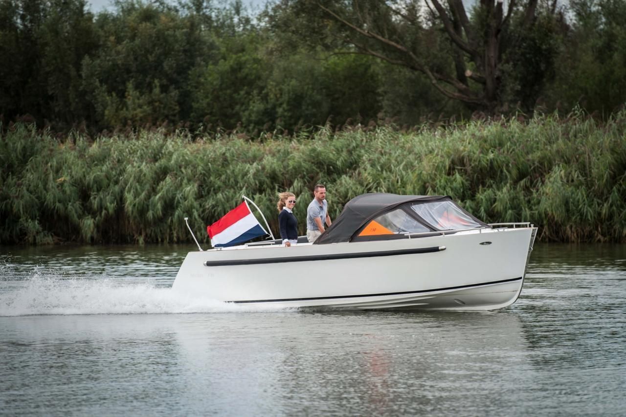 Maxima 730 tender — foto 5 van 28