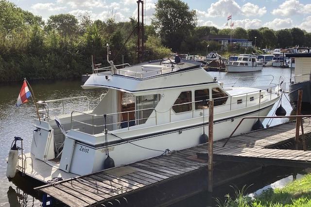 1250 OK flybridge — foto 10 van 12