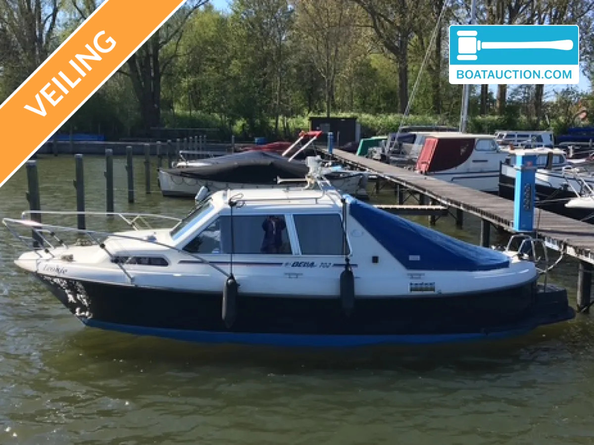 Bella 702 nu in de online veiling. — foto 1 van 79