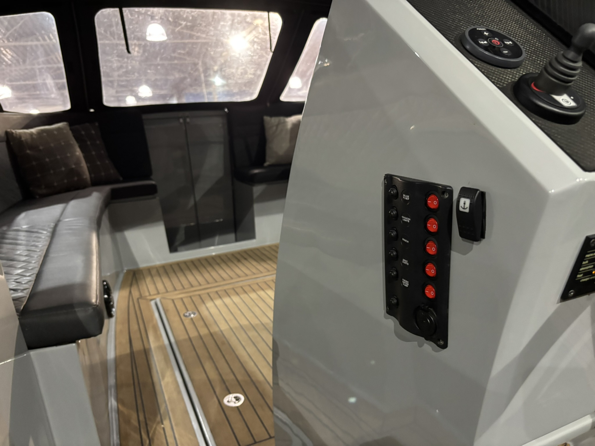 Maxima Boats 840 met Mercury 350 pk bouwjaar 2020 — foto 16 van 23