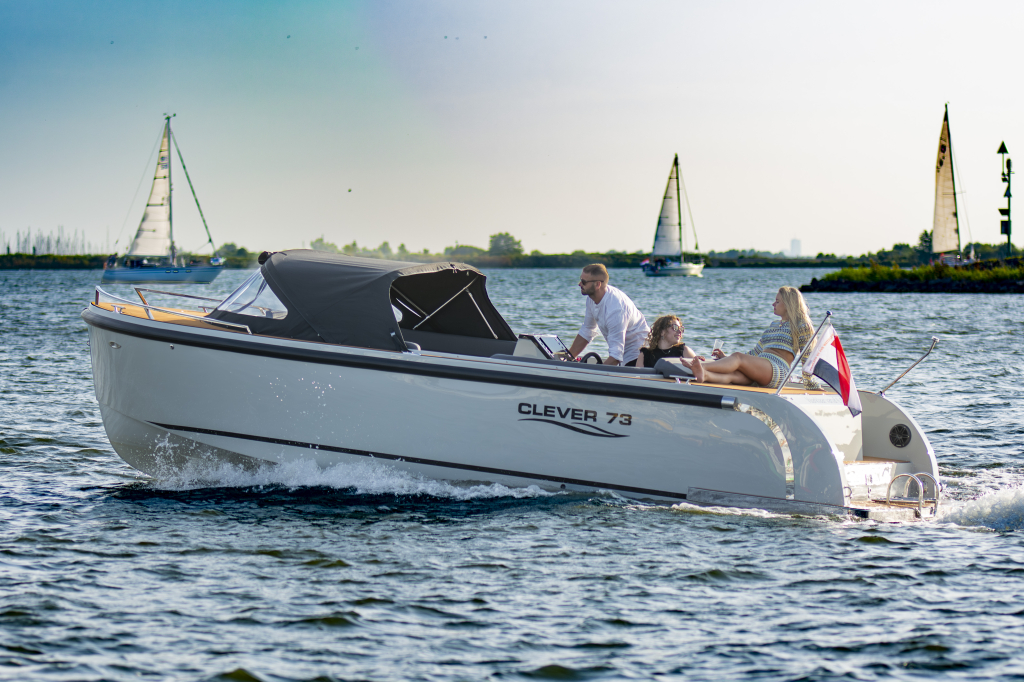 Clever Boats73 Tender Boot Düsseldorf deal!