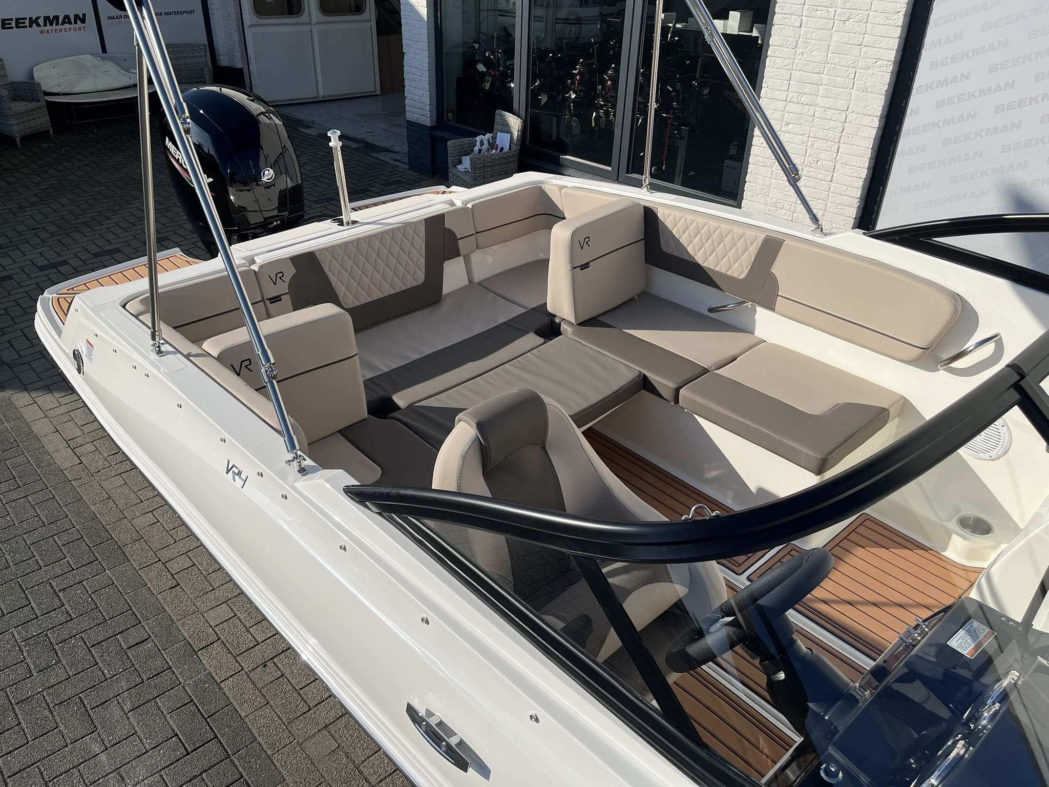 Bayliner VR4 Bowrider — foto 7 van 29