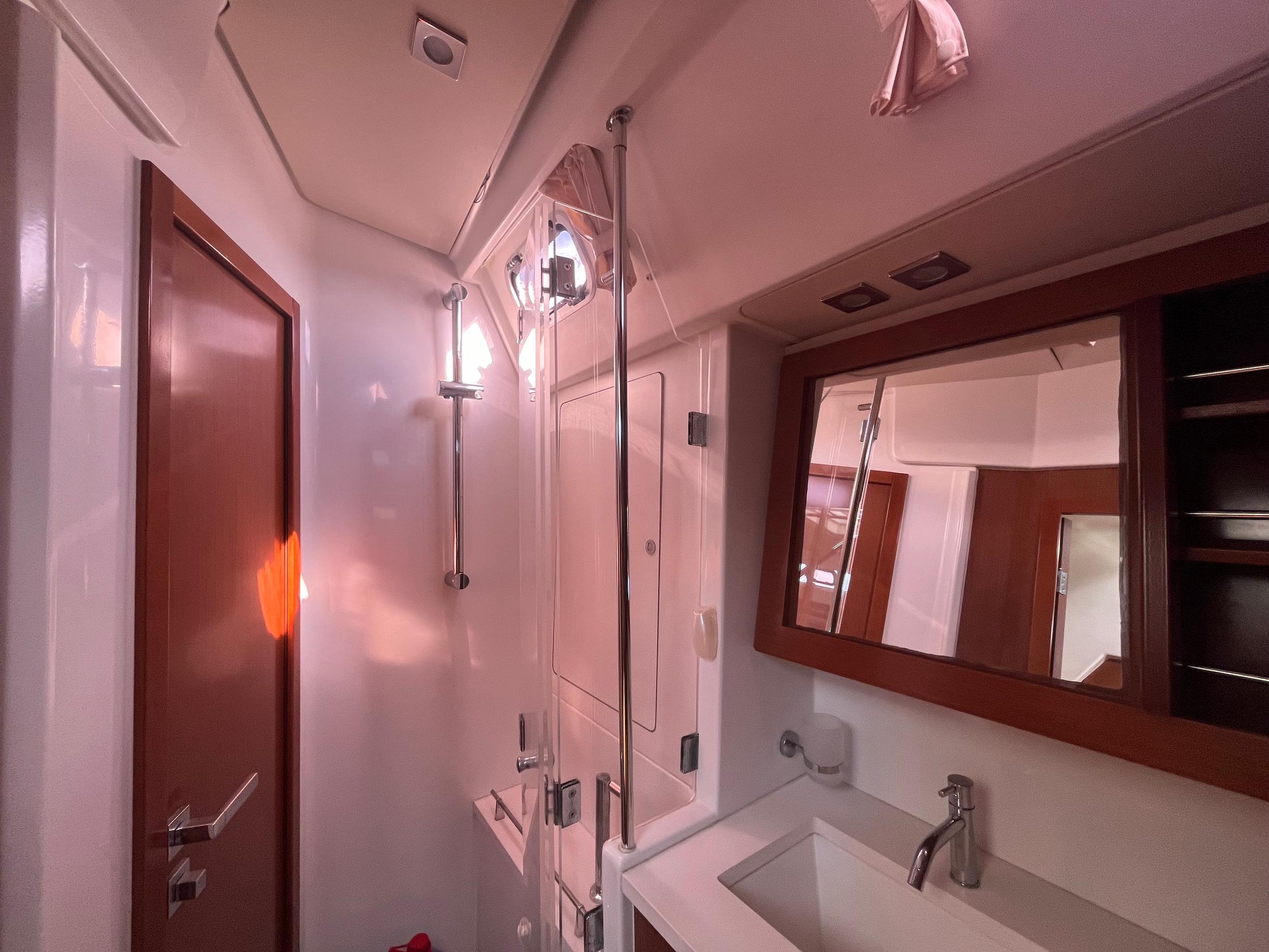 Beneteau Oceanis 58 — foto 16 van 30