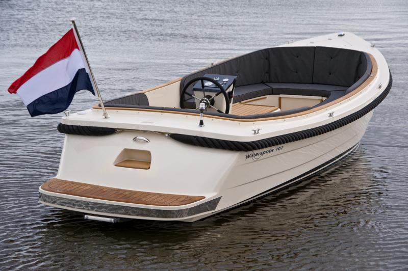 Waterspoor 707 | Luxe diesel/hybride tender | Vanaf €48.950,- — foto 6 van 26