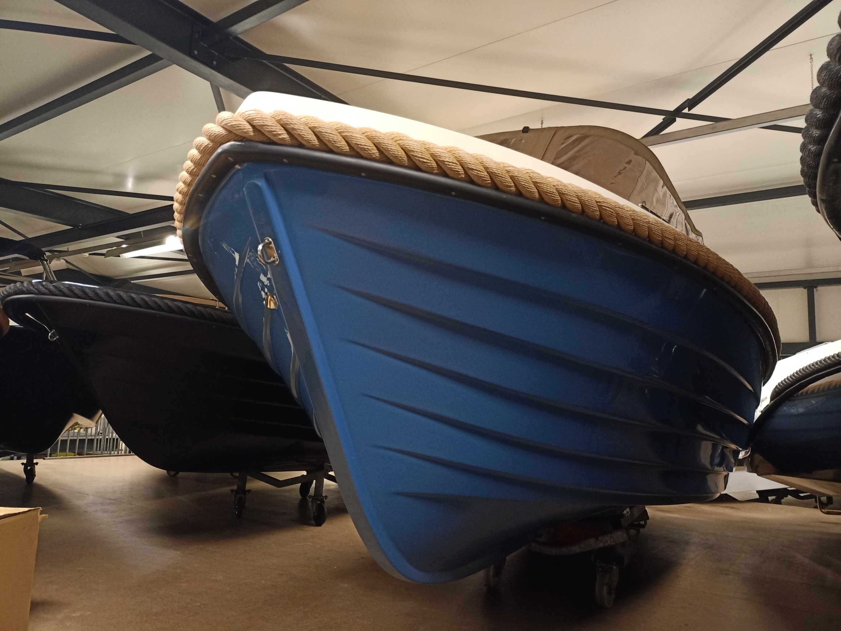Lago Amore 565 nieuw, 9.9pk Suzuki efi — foto 20 van 30