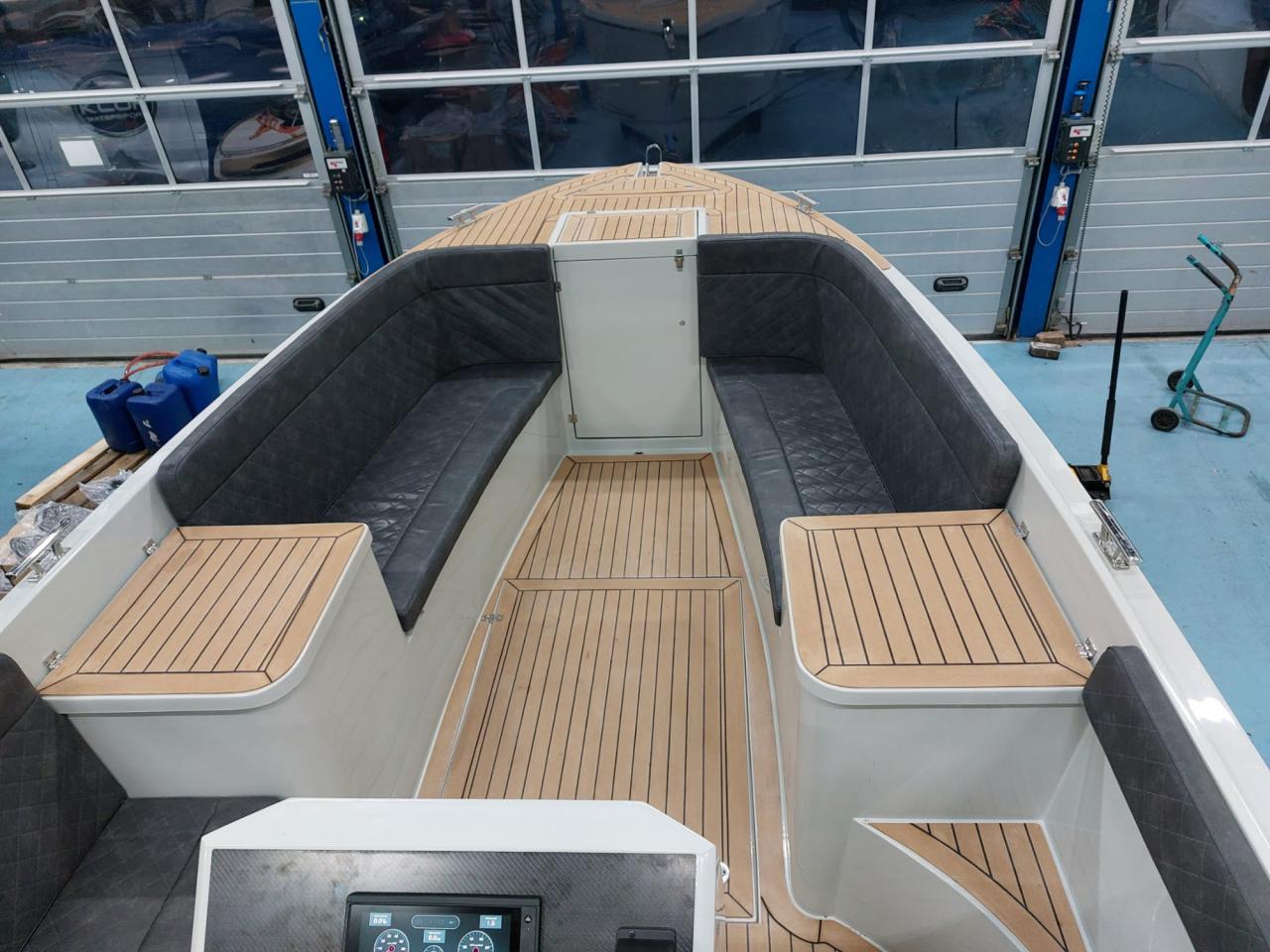 Maxima 740 Tender — foto 9 van 12