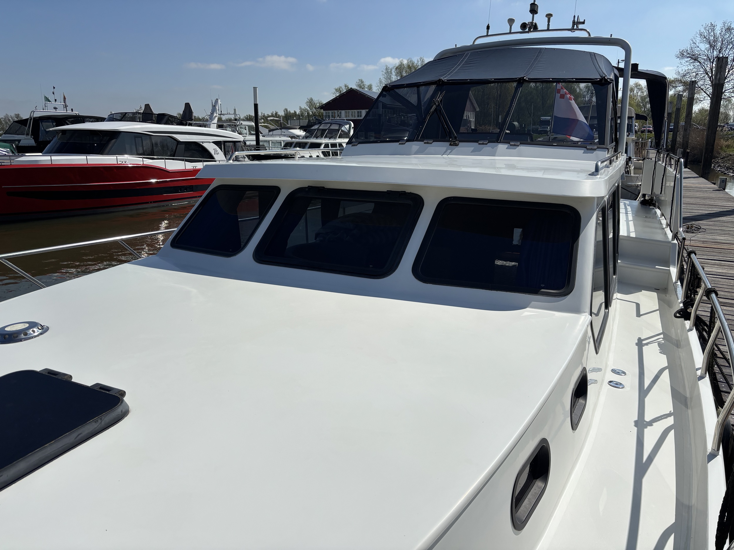 Explorer 45 — foto 5 van 31