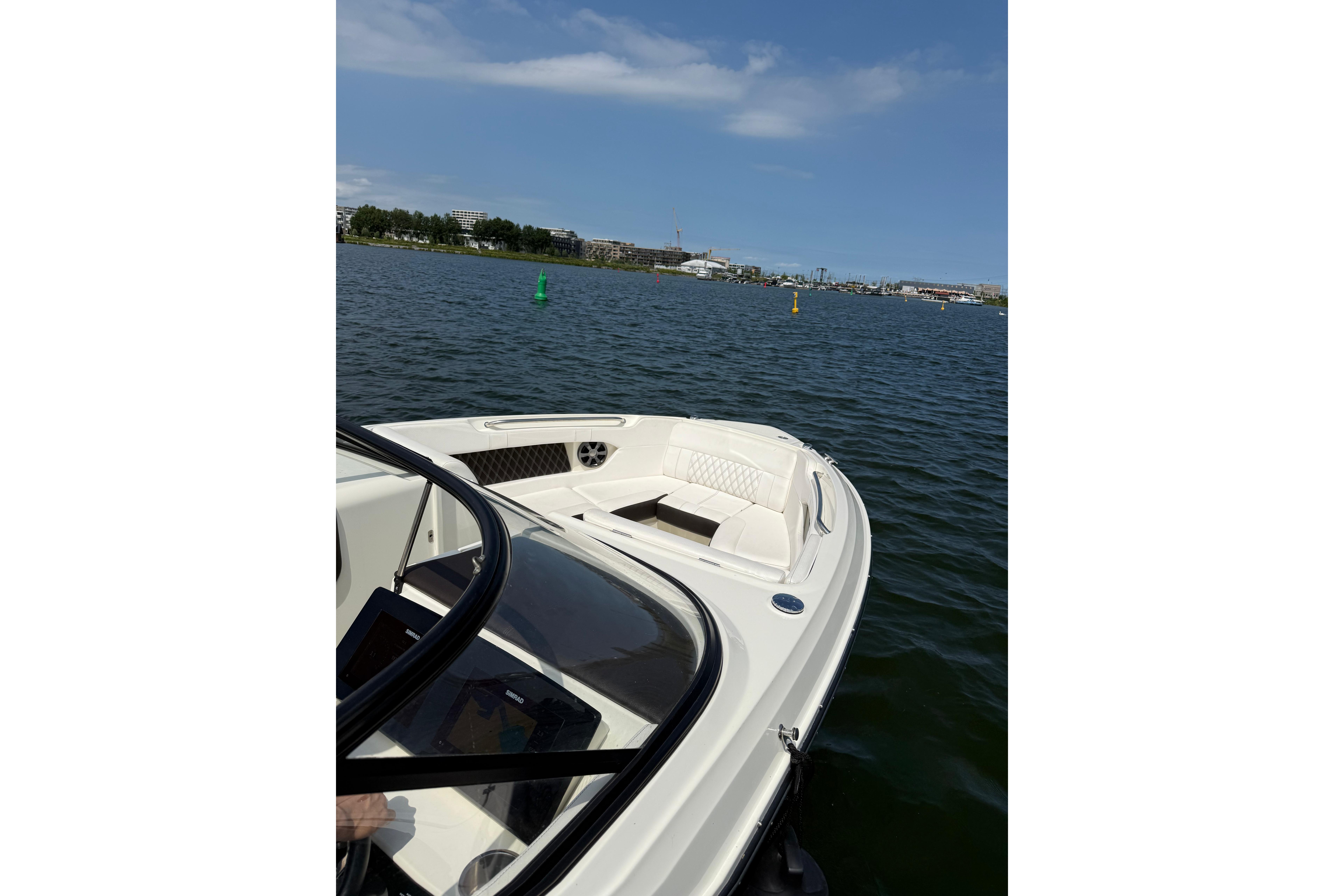 Sea Ray SLX 250 — foto 7 van 11