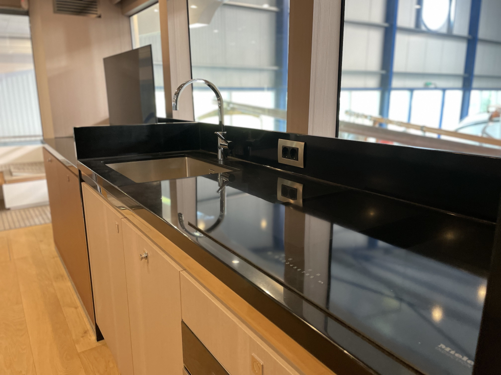 Storm X55 — foto 8 van 82