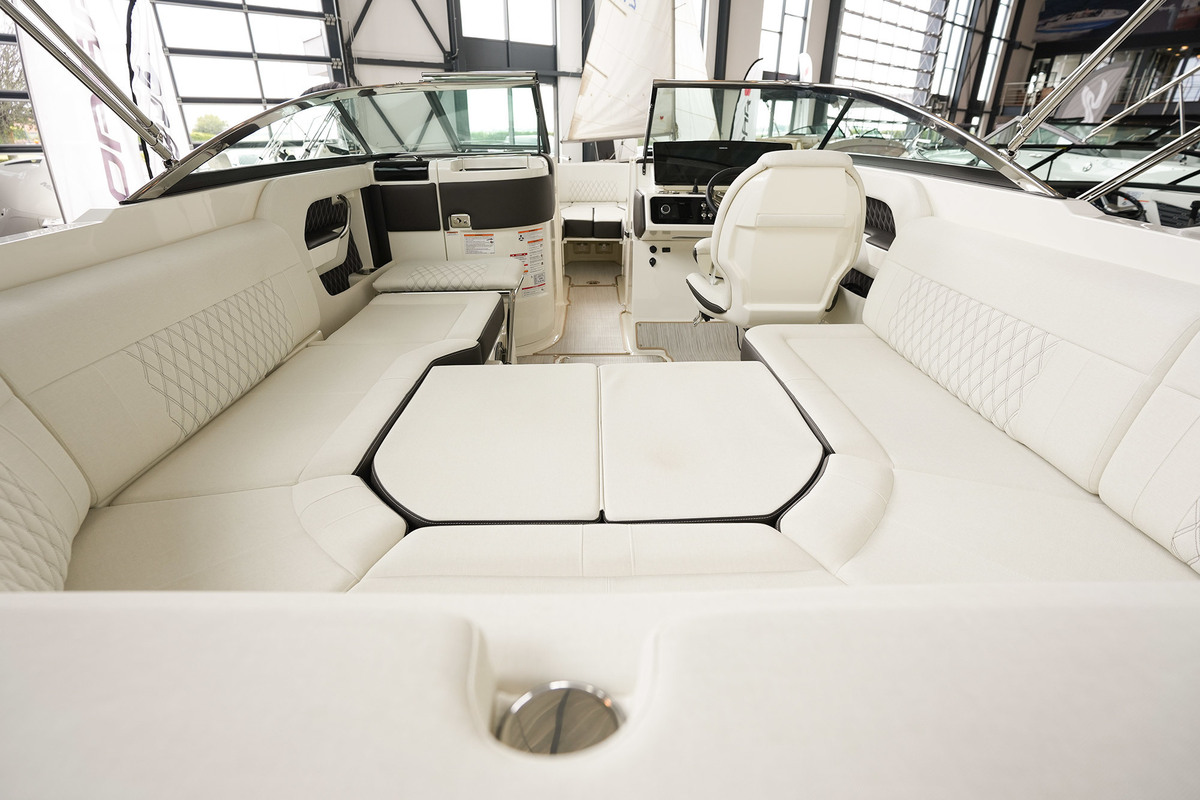 Sea Ray SLX 250 — foto 32 van 57