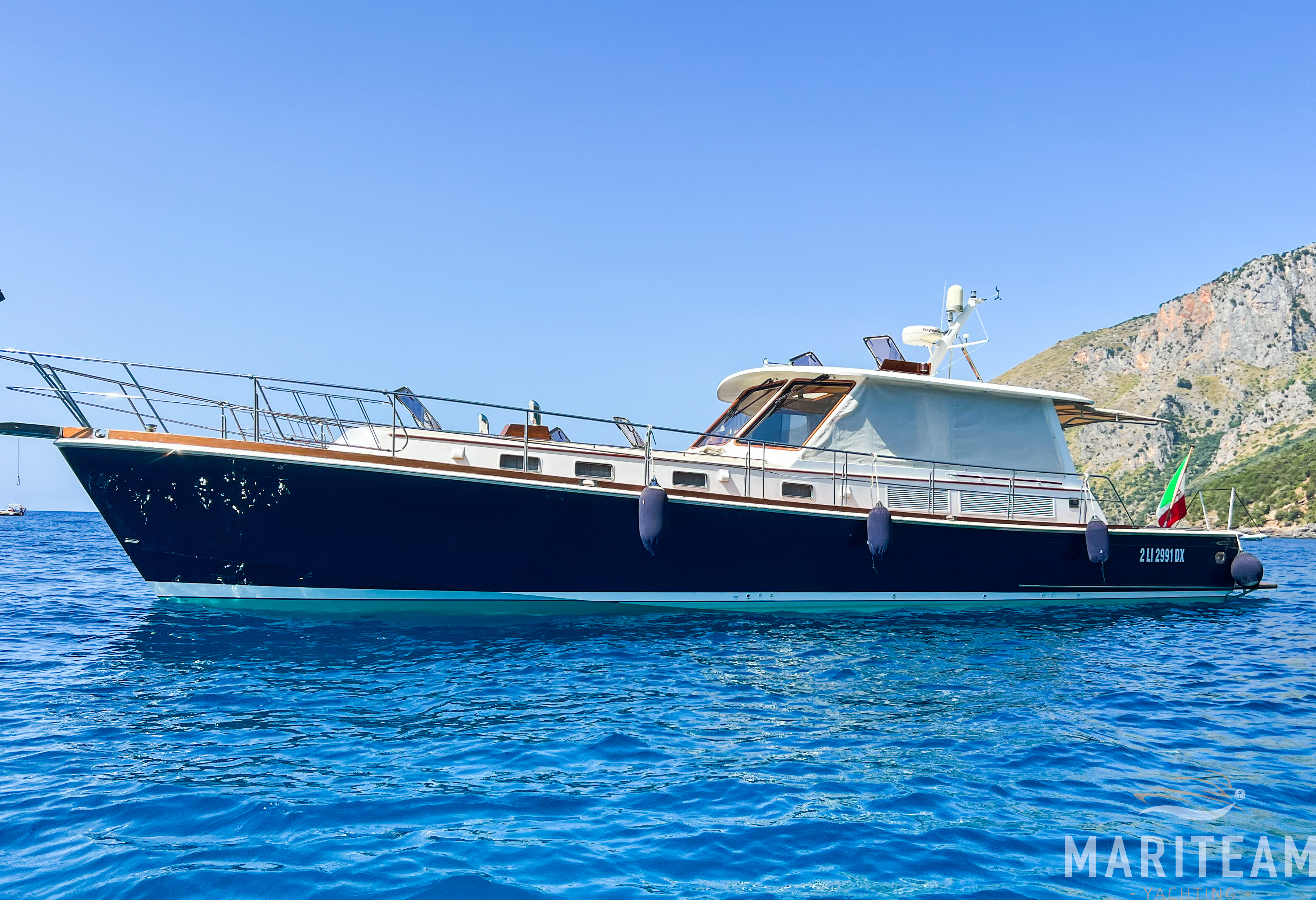 hoofdmotor(en): Grand Banks Eastbay 54 SX 'The Life' — foto 3 van 7