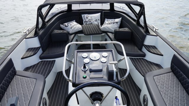 Waterspoor 717 Aviator (2024 Occasion) | Zeldzaam & Direct Varen! — foto 8 van 18