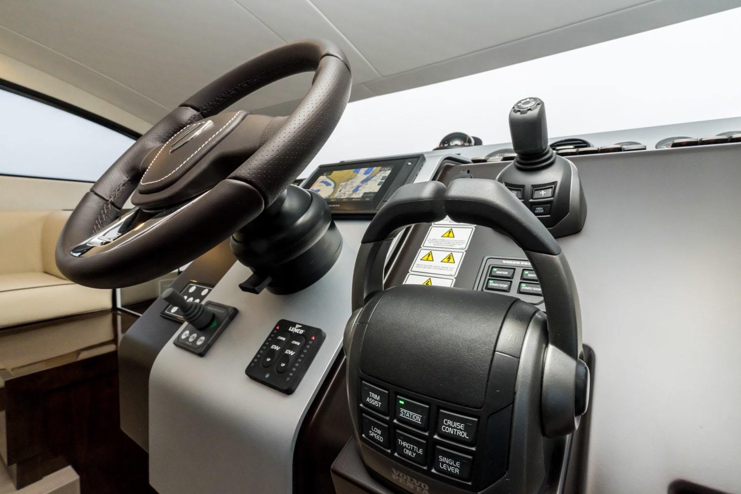 Fairline Squadron 50 — foto 7 van 52