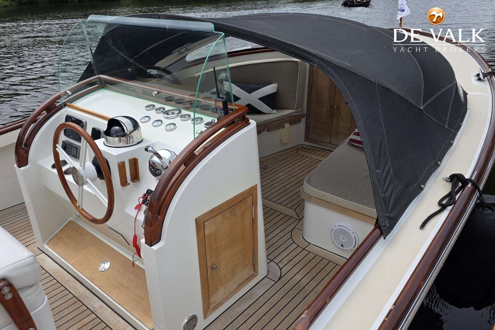Oak Brothers 29 Lobster — foto 26 van 44