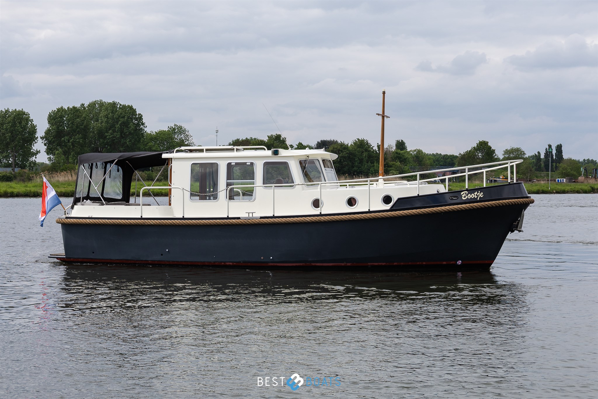 Vripak Yachting 965 OK