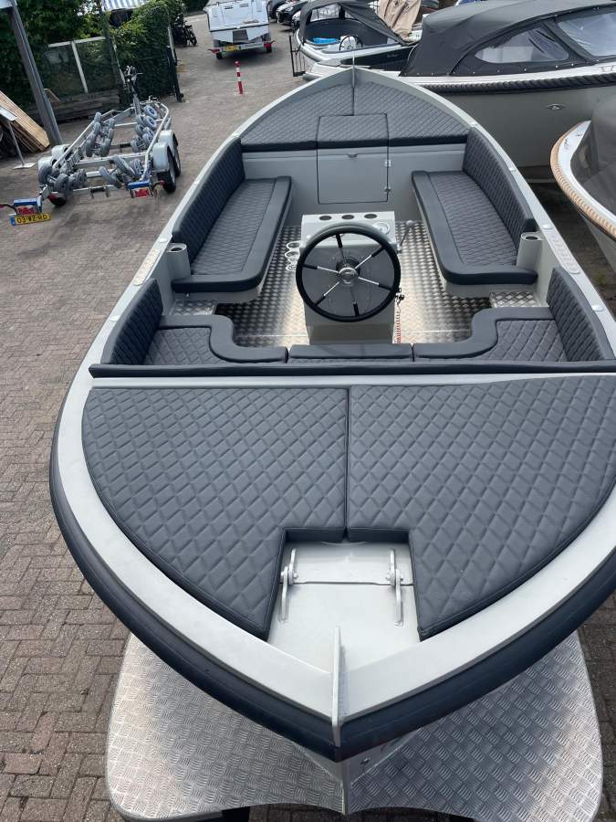 Steelfish 670 vaarklaar 60pk Honda grijs Loosdrecht — foto 2 van 8