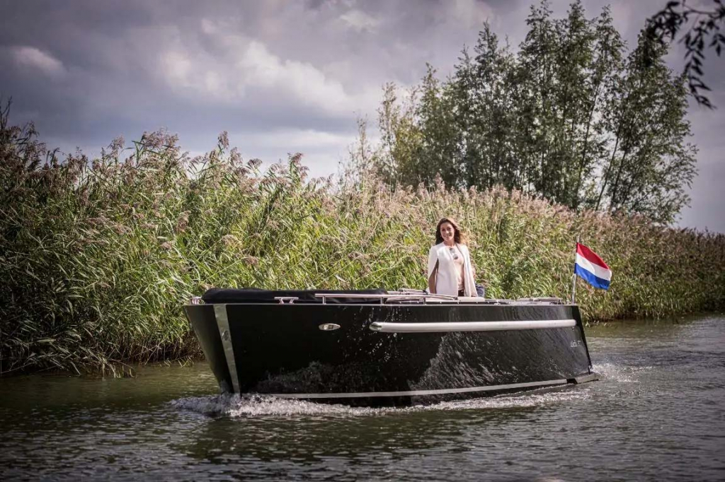 Maxima 730i | Diesel tender | Vanaf €43.950,- — foto 15 van 16