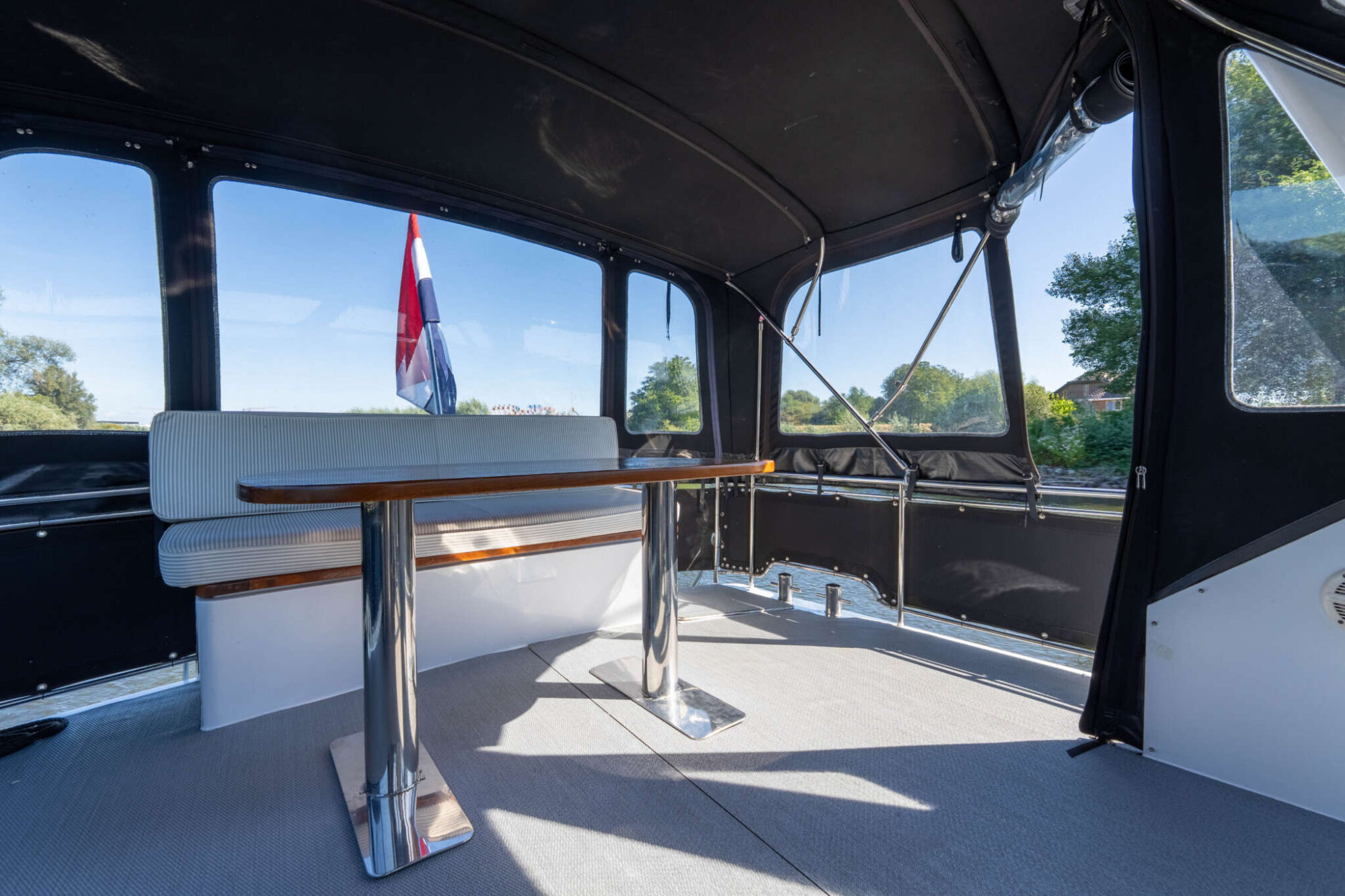 Explorer Classic 14.00 AK Cabrio — foto 40 van 49