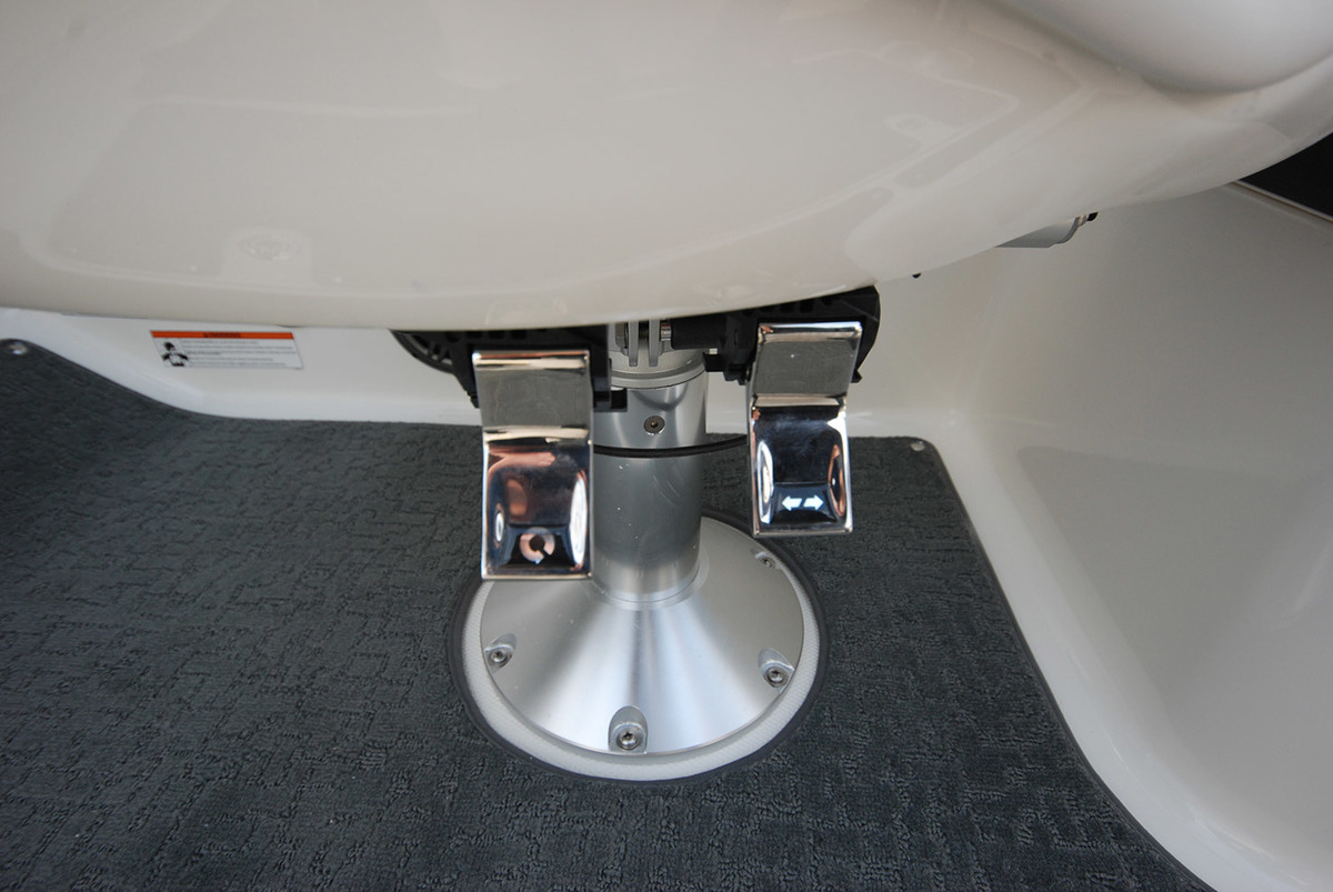 Sea Ray Sun Sport 250 — foto 53 van 73