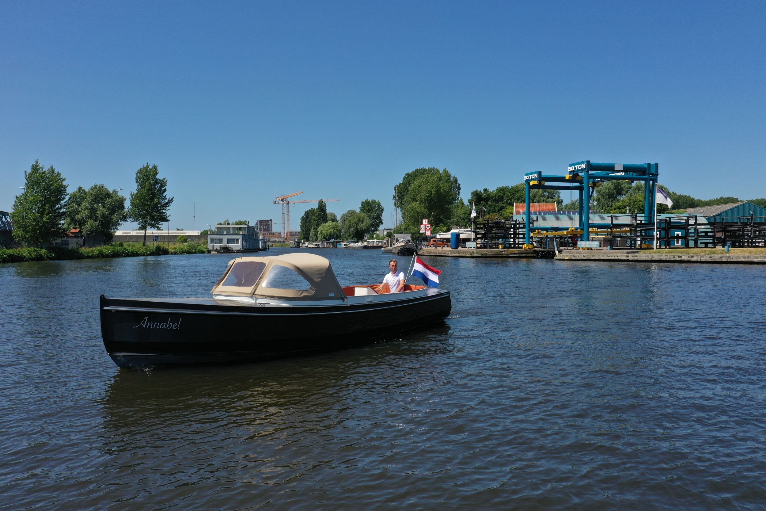 Vulture Admire 735 — foto 3 van 10