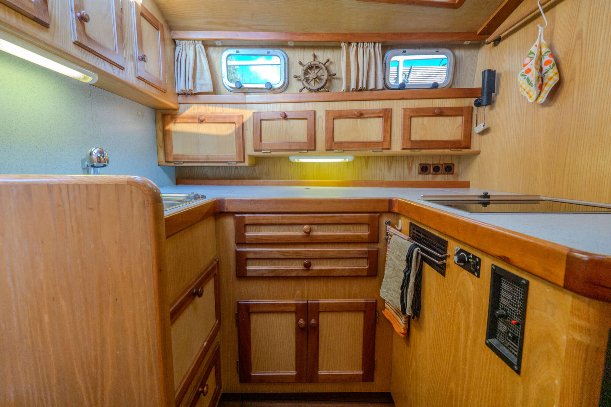 Feltz Aluminium Kruiser 12.50 AK Cabrio — foto 18 van 86