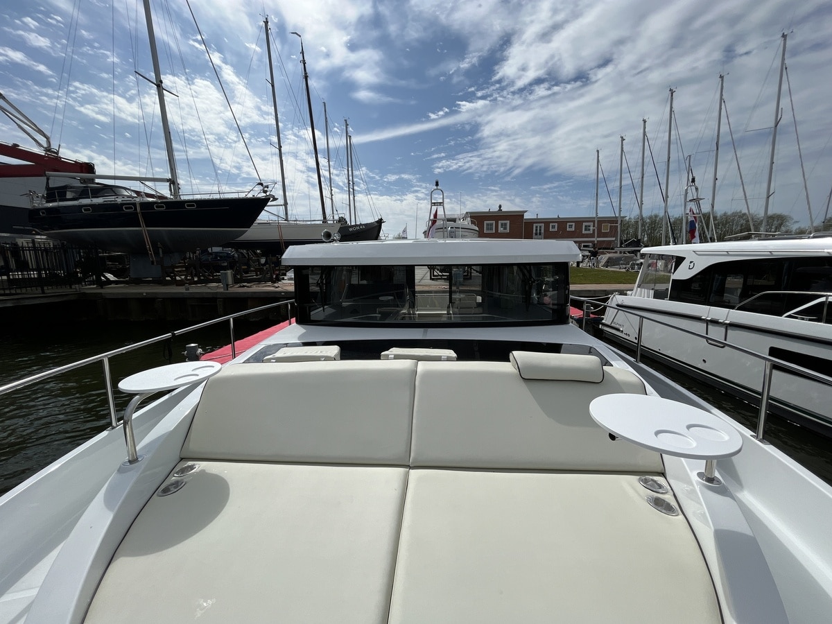 Delphia Yachts 11 Sedan — foto 8 van 12