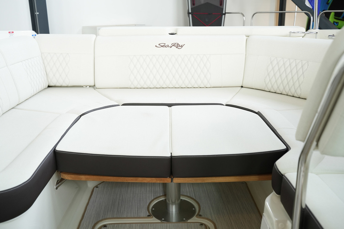 Sea Ray SLX 250 — foto 27 van 57
