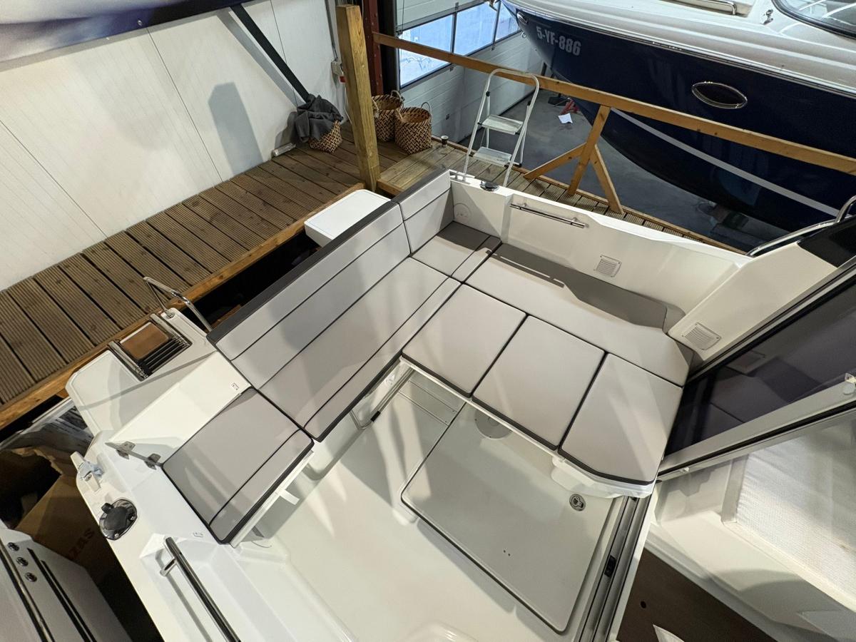 Jeanneau Merry Fisher 695 Serie 2. Dit schip is aanwezig op de Suzuki stand van hiswa te water 2026. — foto 5 van 18