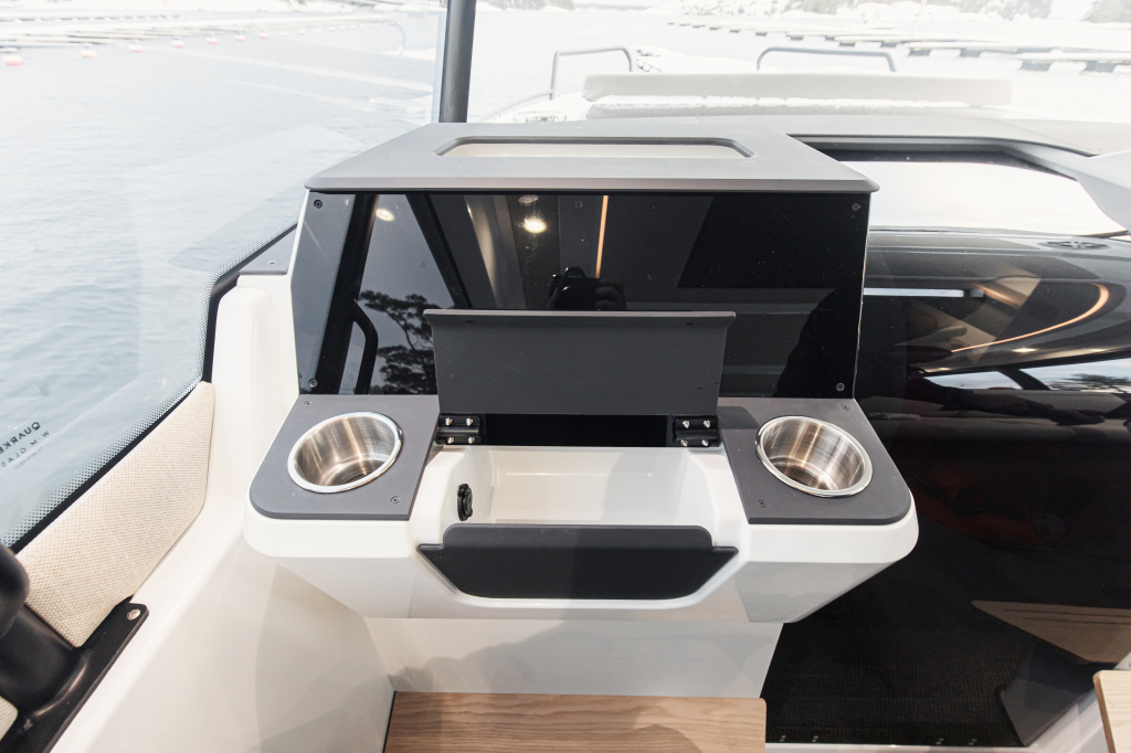 Quarken 35 Cabin + 2xF300 Yamaha — foto 47 van 65