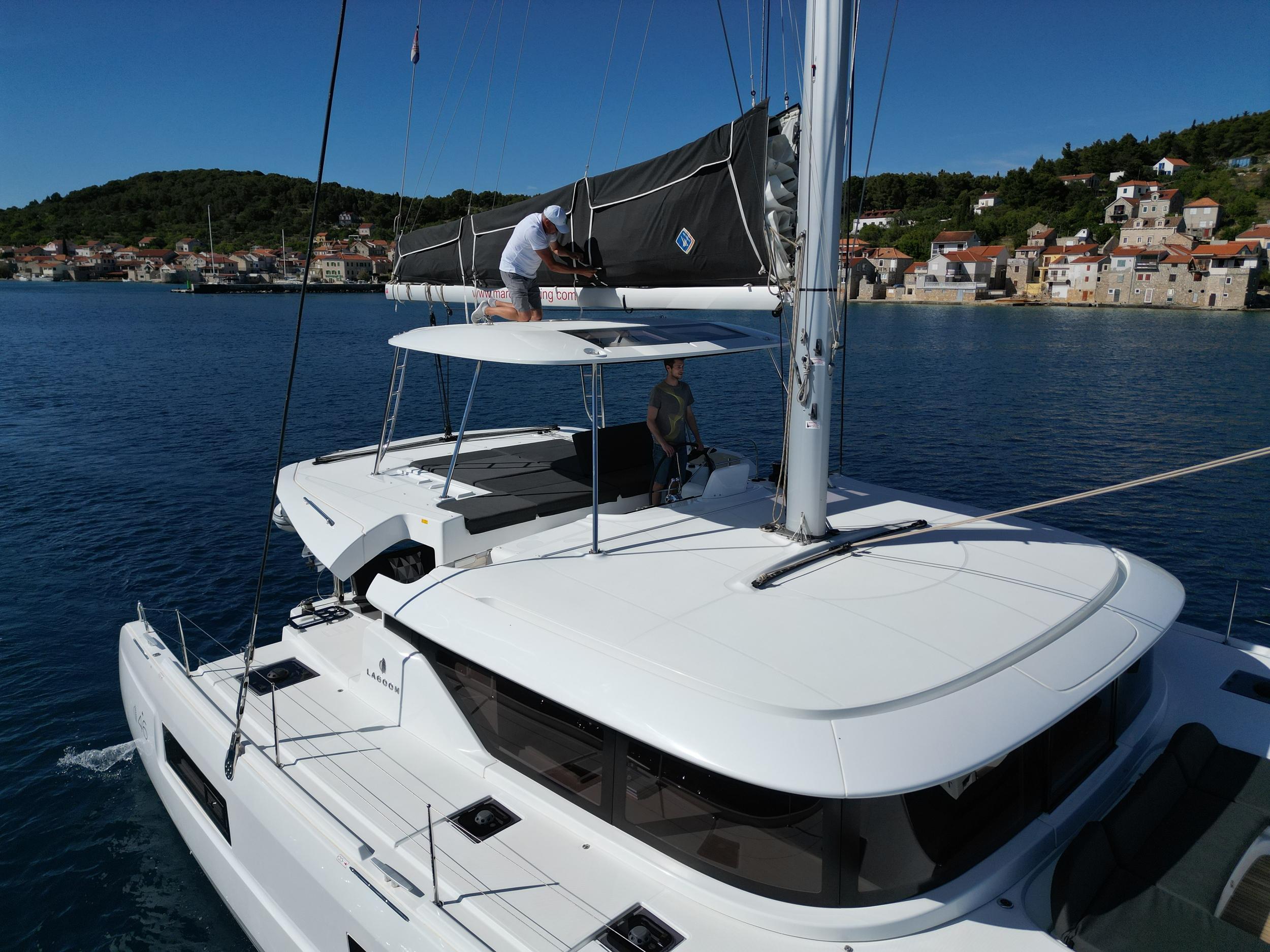 Lagoon 46 — foto 6 van 31
