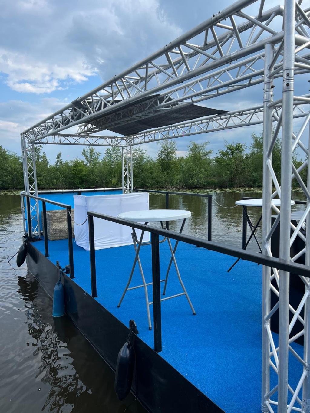 Partyboot Staal Pontoon — foto 11 van 15