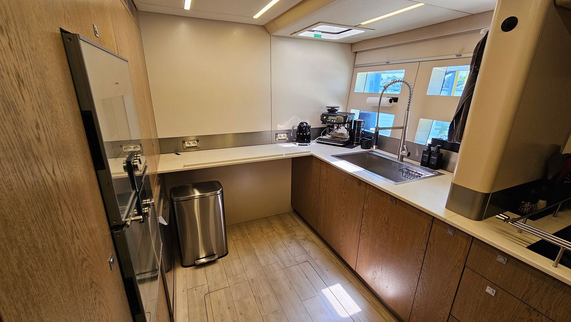 Sunreef Yachts 88 DD - "Little Gigant" — foto 12 van 12