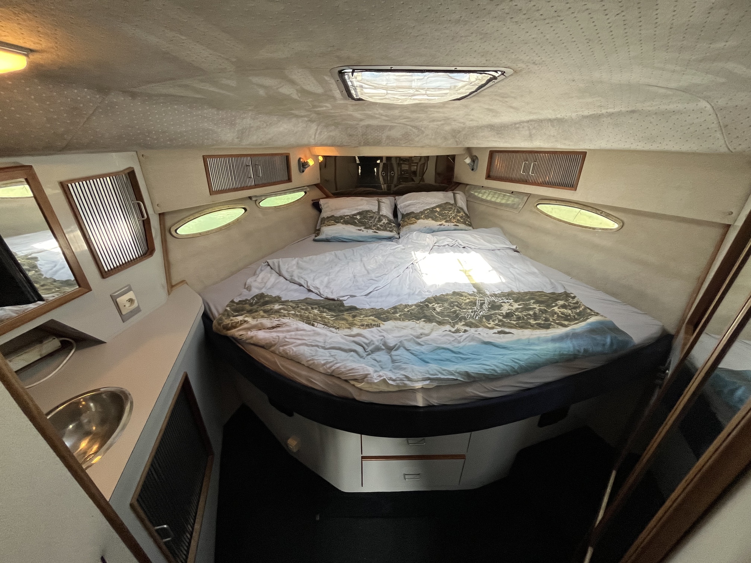 Sea Ray 390 Express Cruiser — foto 30 van 43