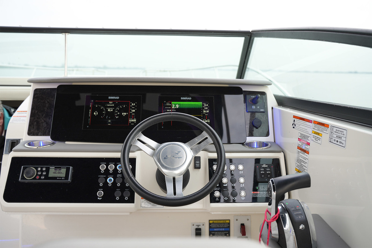 Sea Ray Sundancer 290 — foto 20 van 46