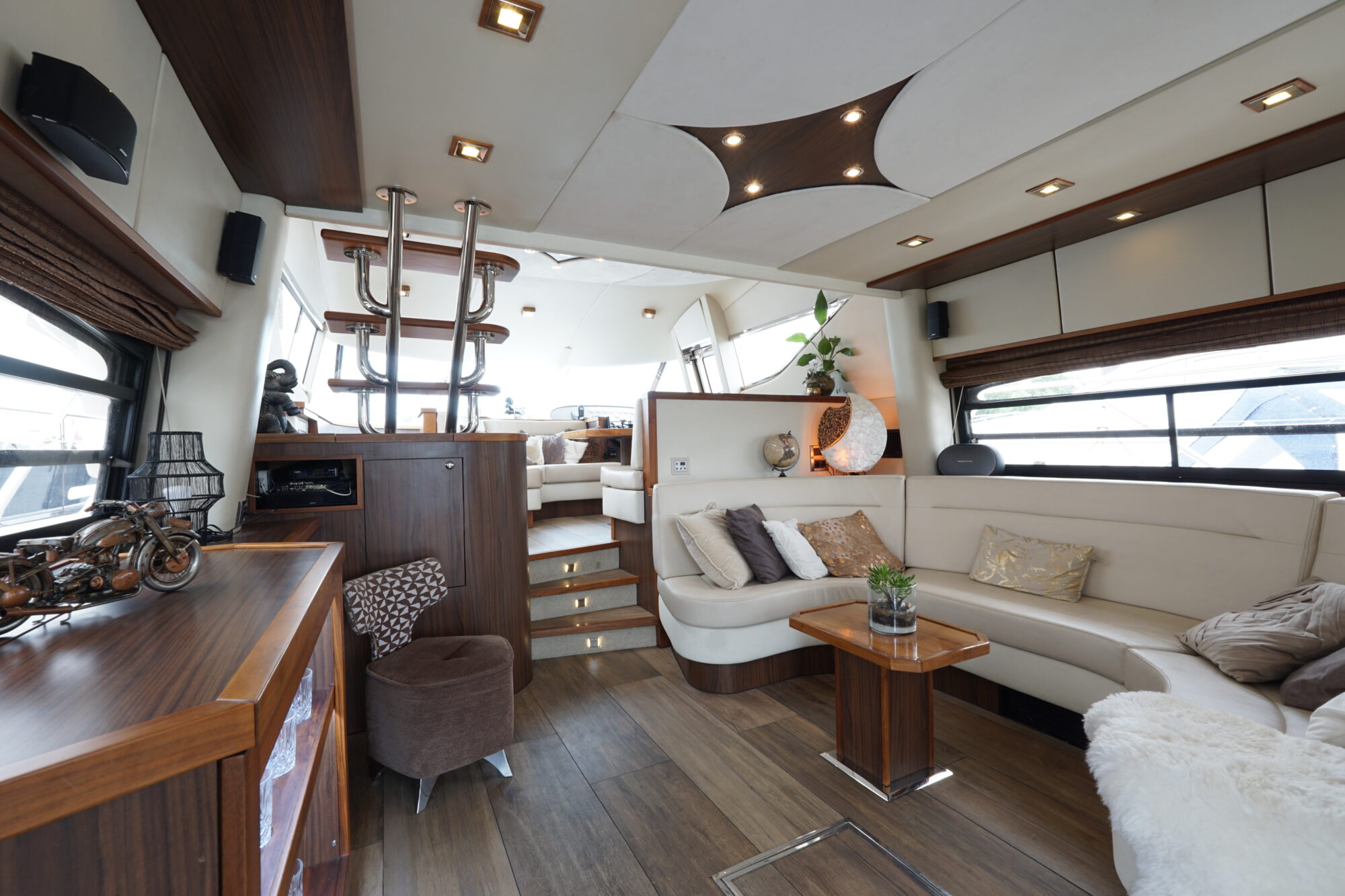 Sunseeker 62 Manhattan — foto 3 van 86