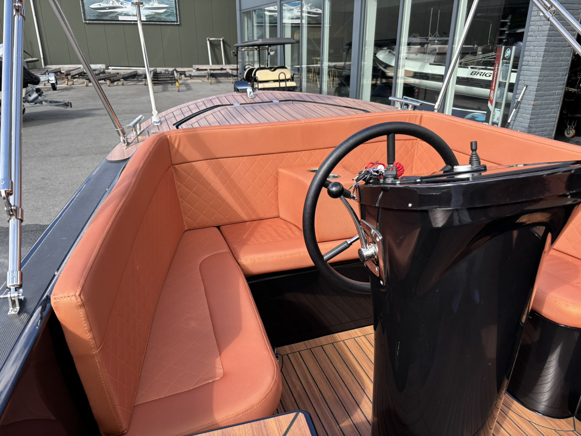 Maxima Boats 650 Flying Lounge met Honda 40 pk bouwjaar 2023 — foto 4 van 11