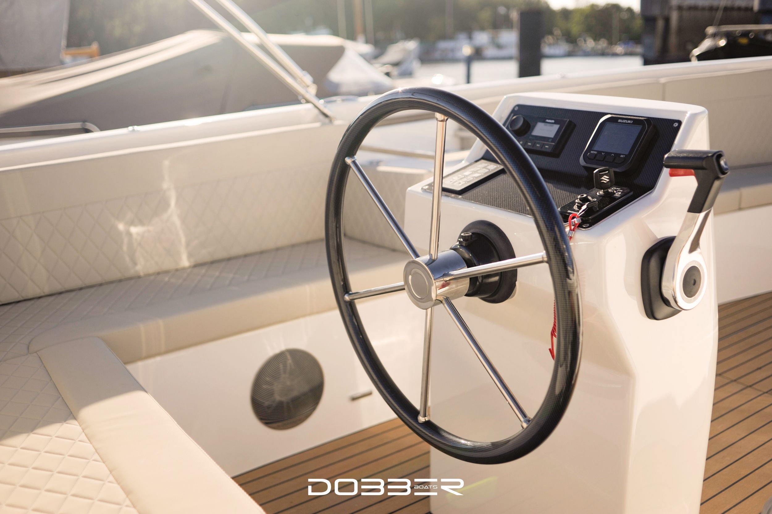 DOBBER 750 Tender — foto 4 van 12