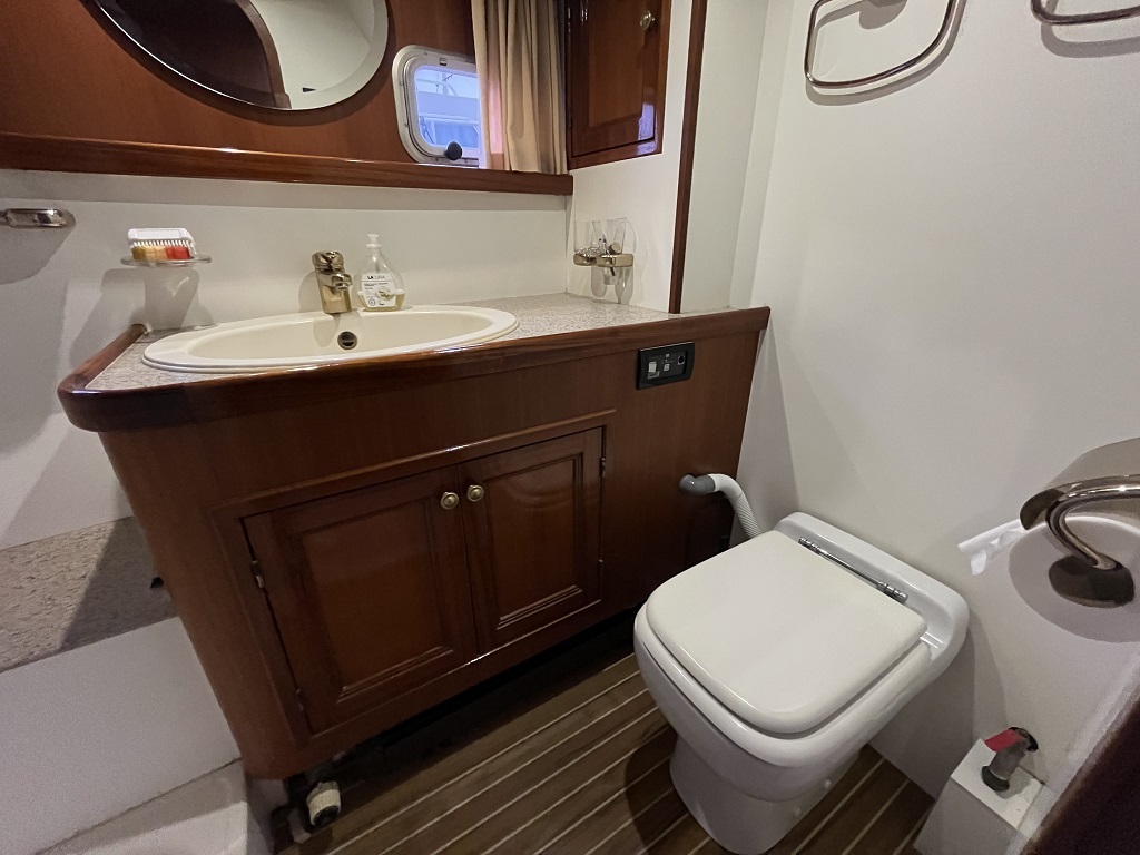 Blauwe Hand Trawler 1400 — foto 24 van 39