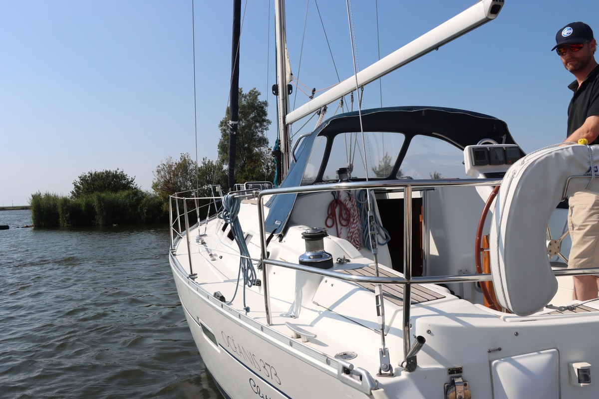 BENETEAU OCEANIS CLIPPER 373 — foto 44 van 48