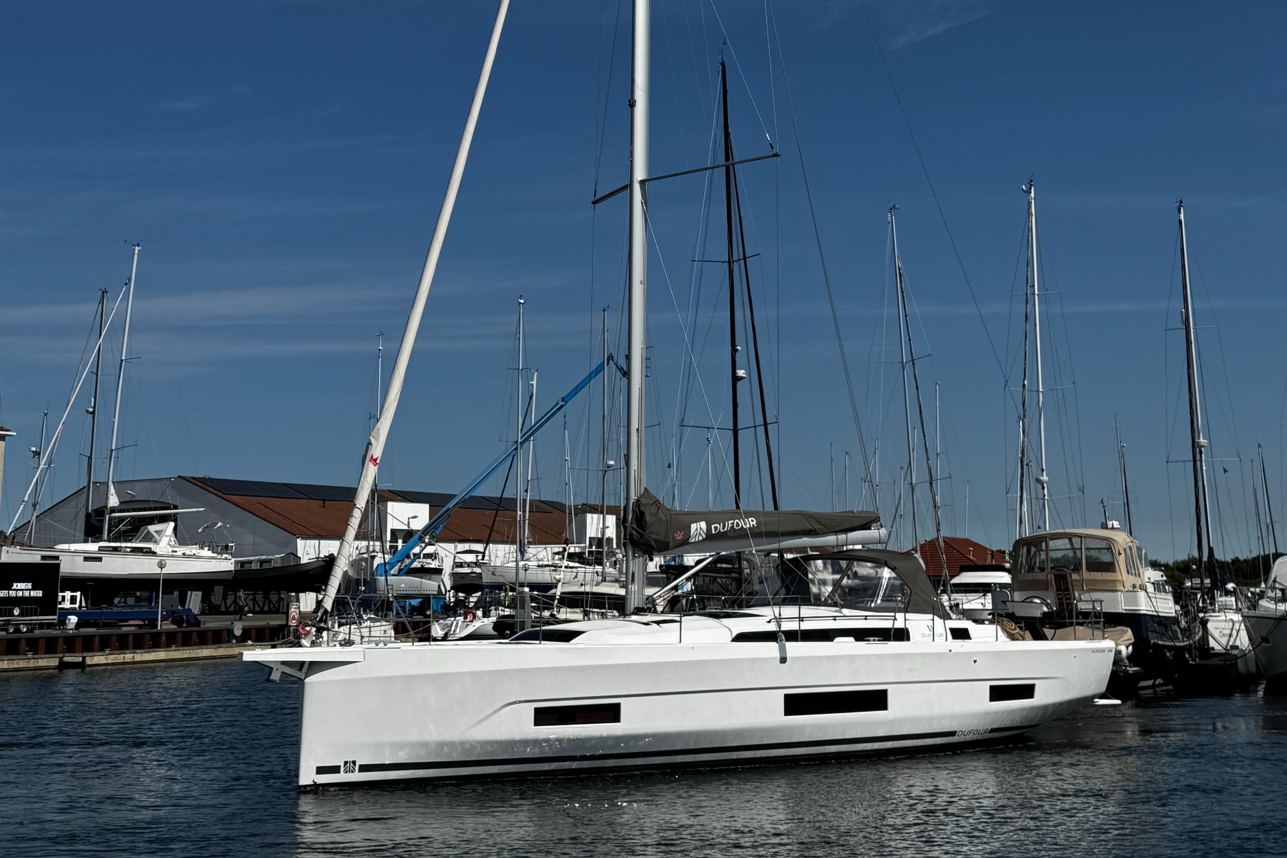 Dufour 470 — foto 3 van 11