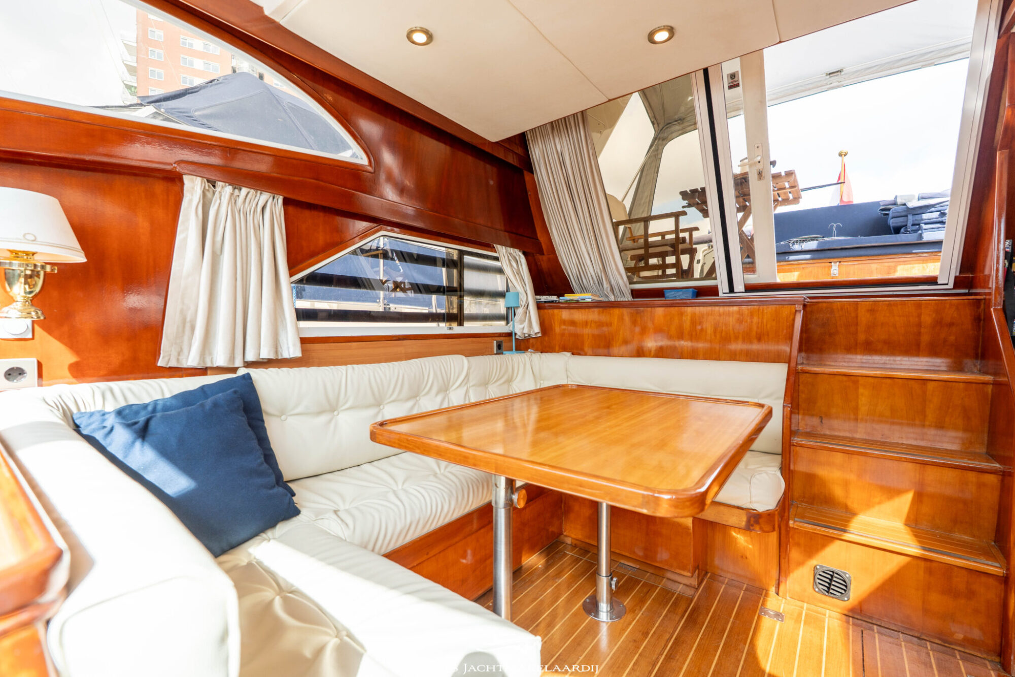 Astor 37 Flybridge — foto 9 van 54