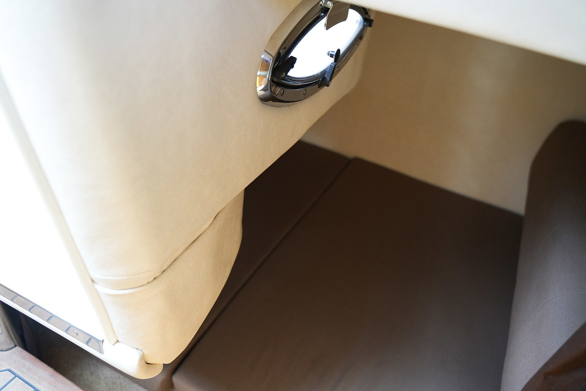 Sea Ray 255 Sundancer — foto 40 van 53