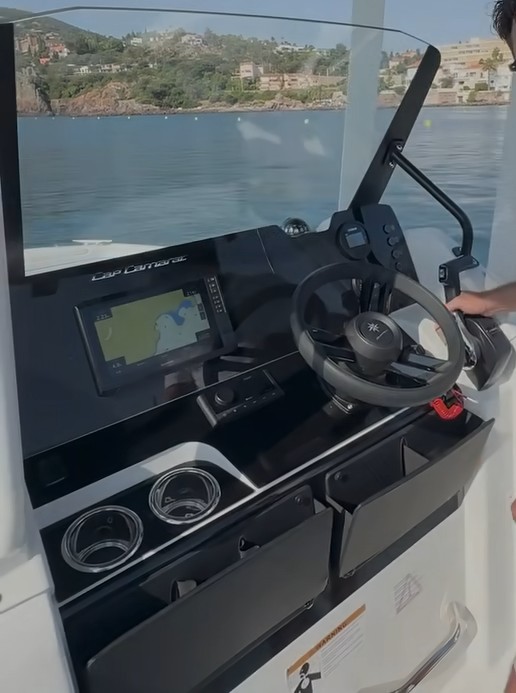 Jeanneau Cap Camarat 6.0 CC New Model — foto 6 van 11