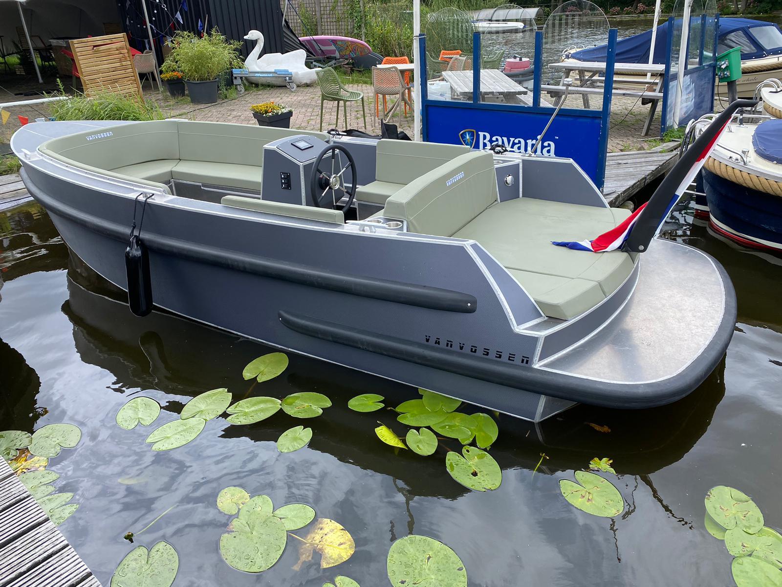 Van Vossen 650 E-plugin tender elektrisch — foto 11 van 12