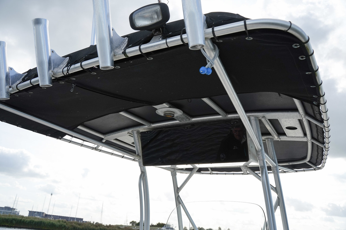 Boston Whaler 270 Outrage — foto 28 van 44