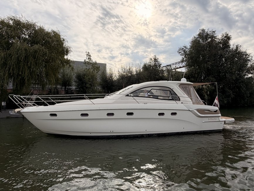 Bavaria Yachtbau GmbH Bavaria 43 HT — foto 4 van 12