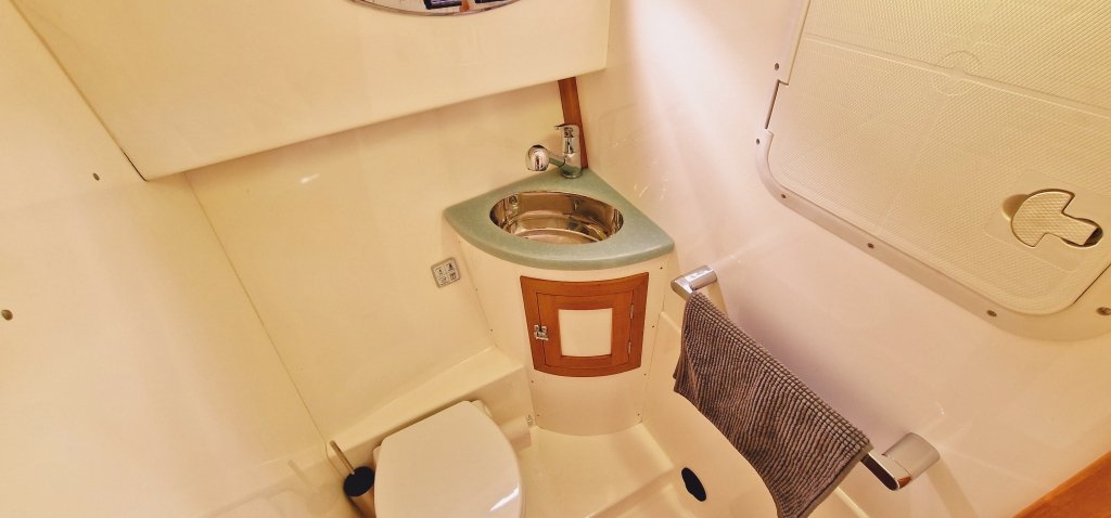 Kingfisher Sports Adventurer 1167 — foto 38 van 45