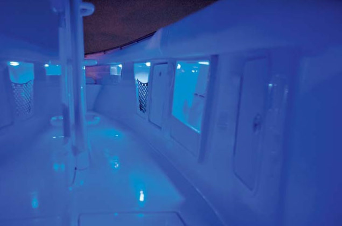 Boston Whaler 380 Outrage — foto 27 van 28
