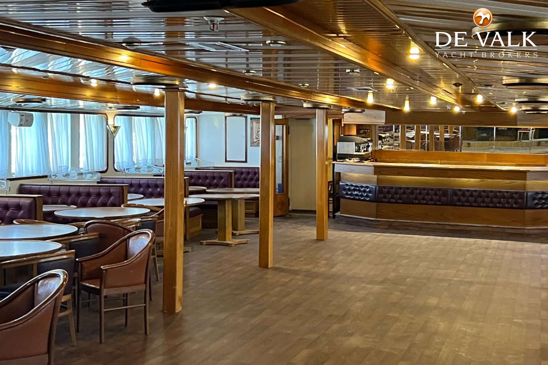 Day Passengers Ship 77.4 — foto 18 van 42