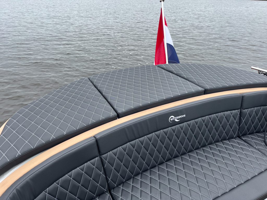 Waterspoor 646  DEMO met 30Pk Suzuki — foto 3 van 10